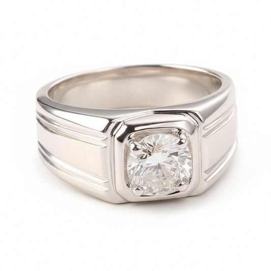 Eternal Glow – Gold-Plated Moissanite Ring